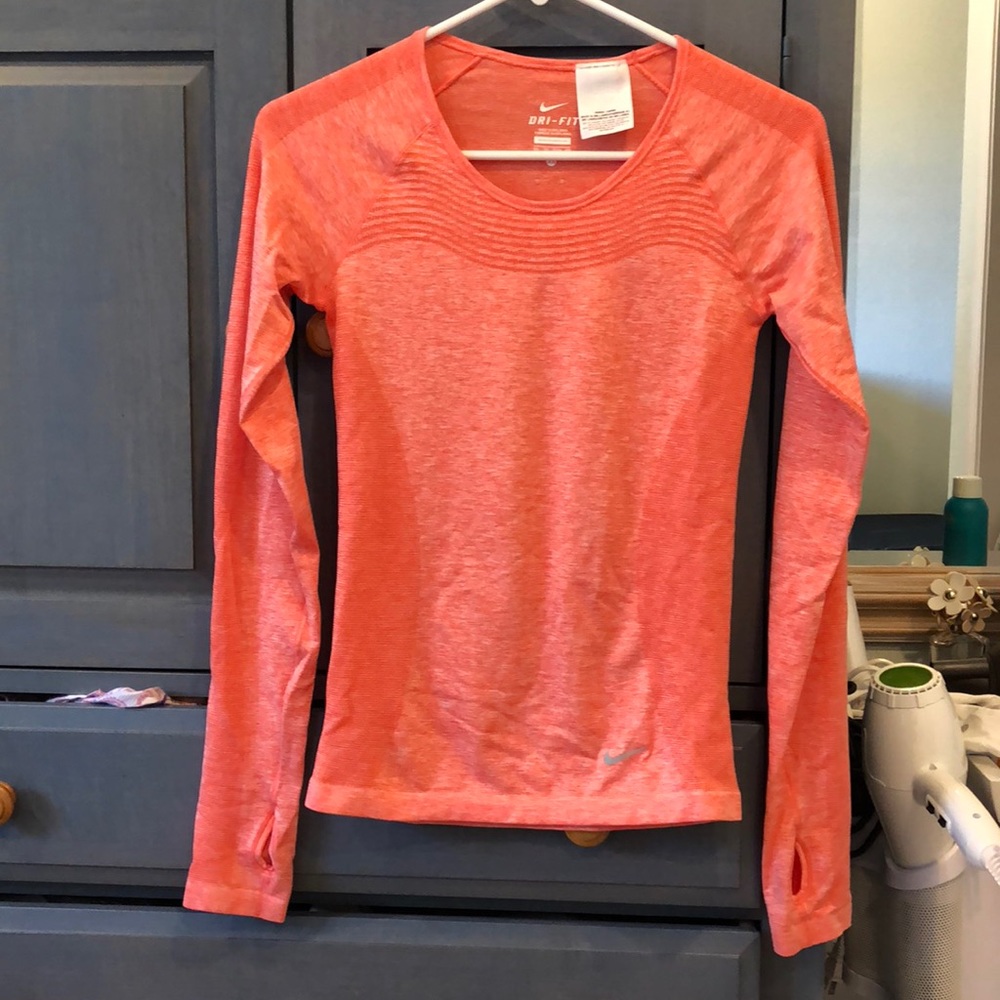Women’s Nike Dri-Fit Long Sleeve Workout Top- XS